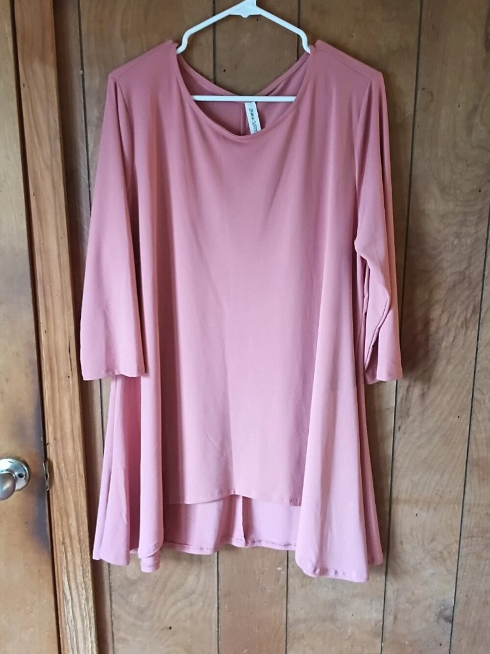 Zenana Outfitters 1X Pink Tunic Top 3/4 Sleeve Hi-Low Polyester Spandex